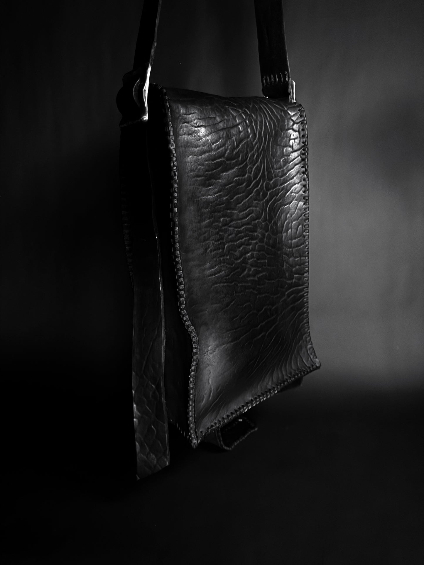 TRAVELER/BAG