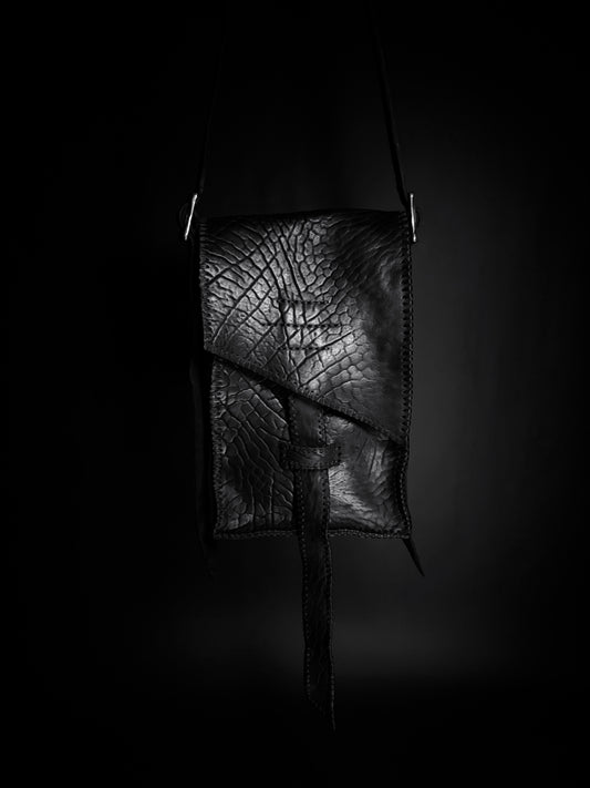 TRAVELER/BAG